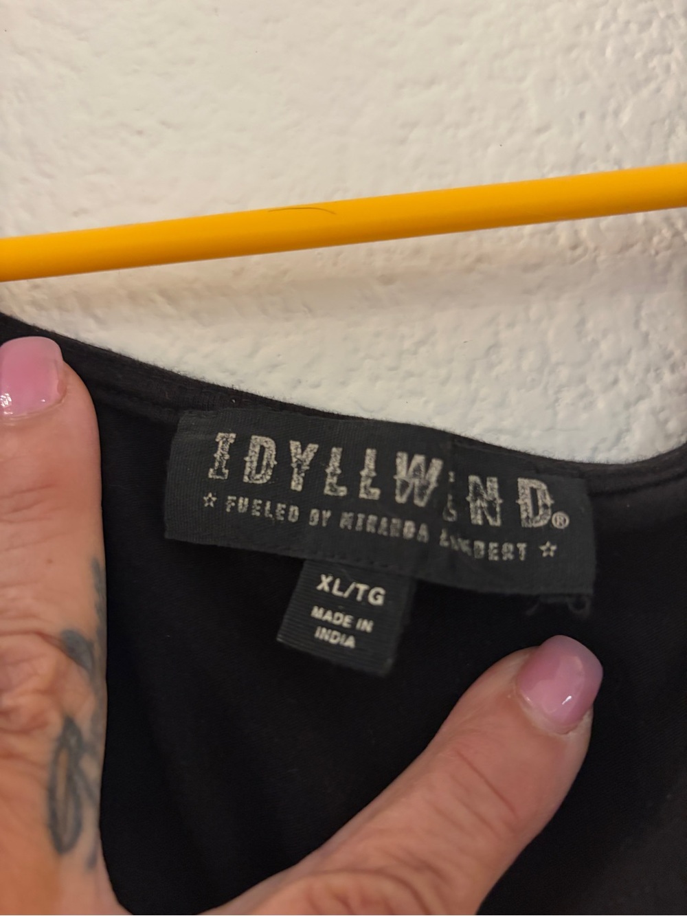 Idyllwind Black Sleeveless Tank with Silver Fringe - Picture 2 of 3